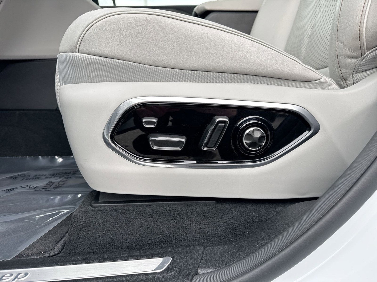 2023 Jeep Grand Cherokee L Overland