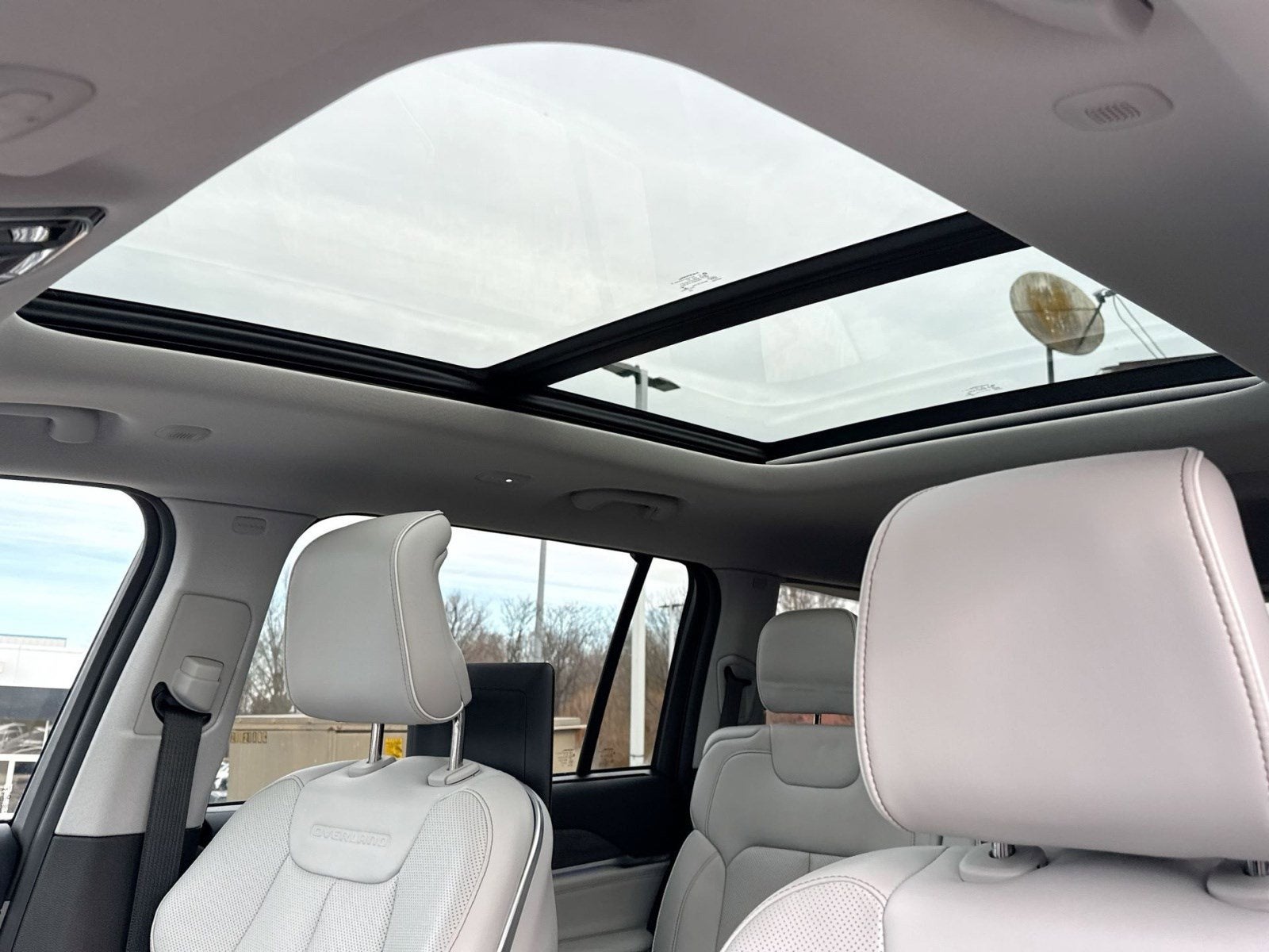 2023 Jeep Grand Cherokee L Overland