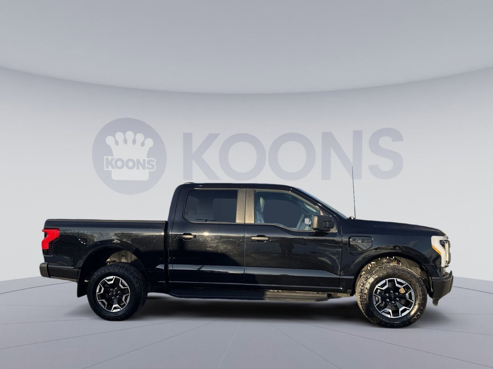 2023 Ford F-150 Lightning Pro