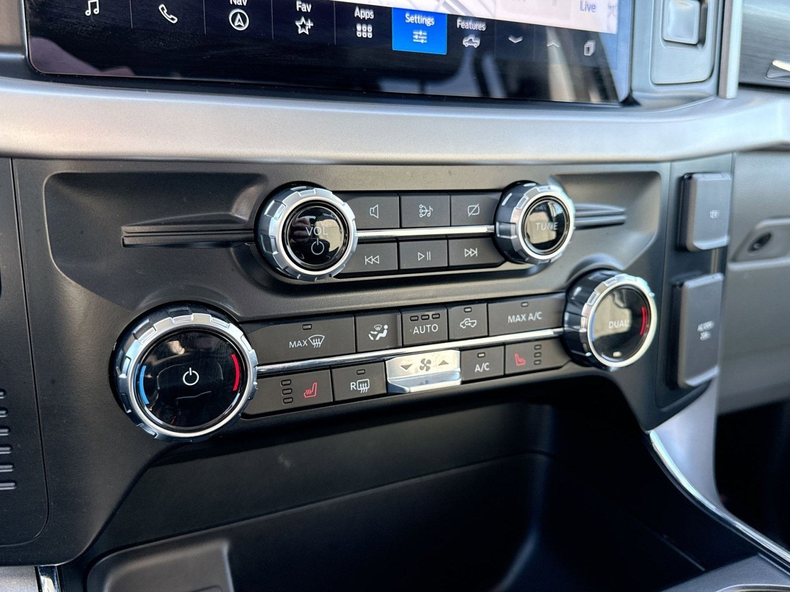 2023 Ford F-150 Lightning Pro