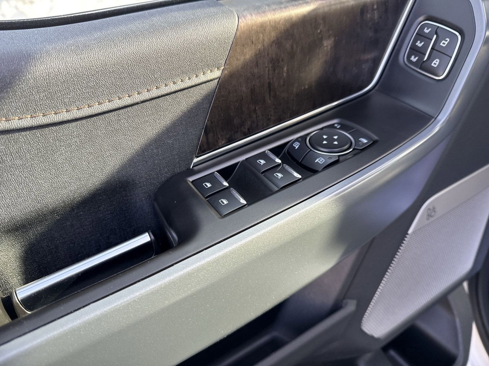 2023 Ford F-150 Lightning Pro