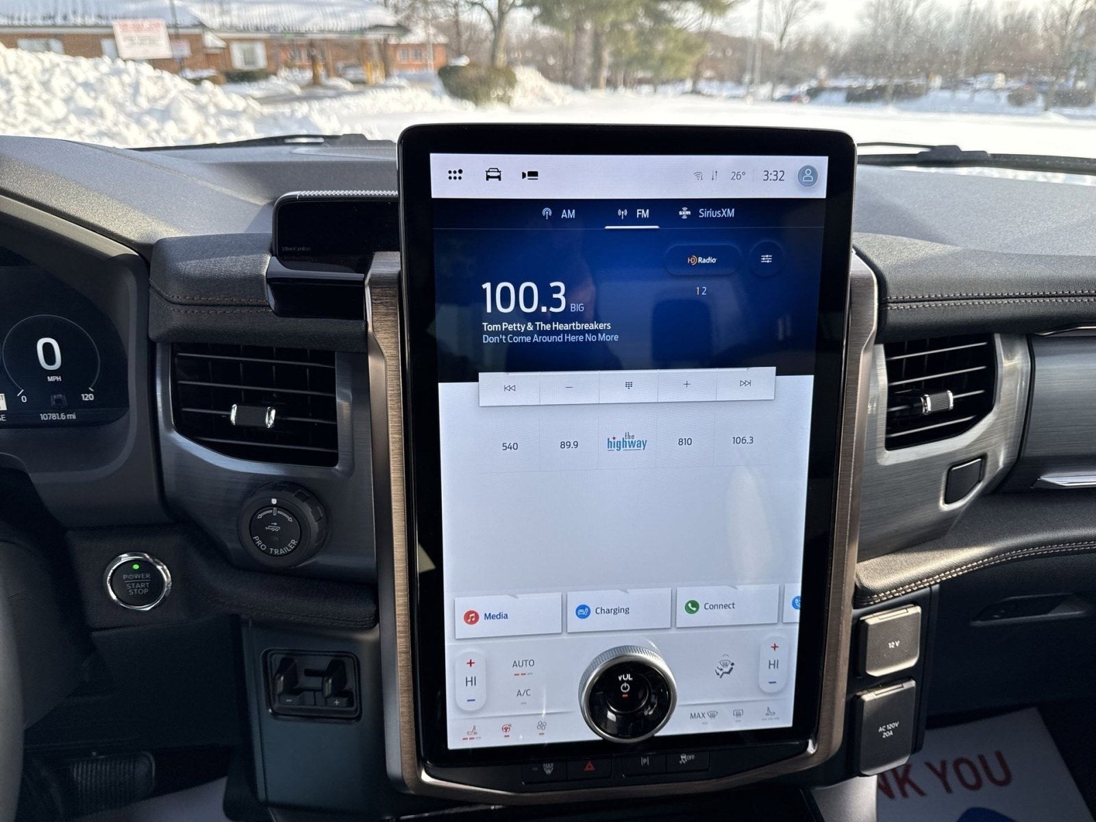 2023 Ford F-150 Lightning Pro