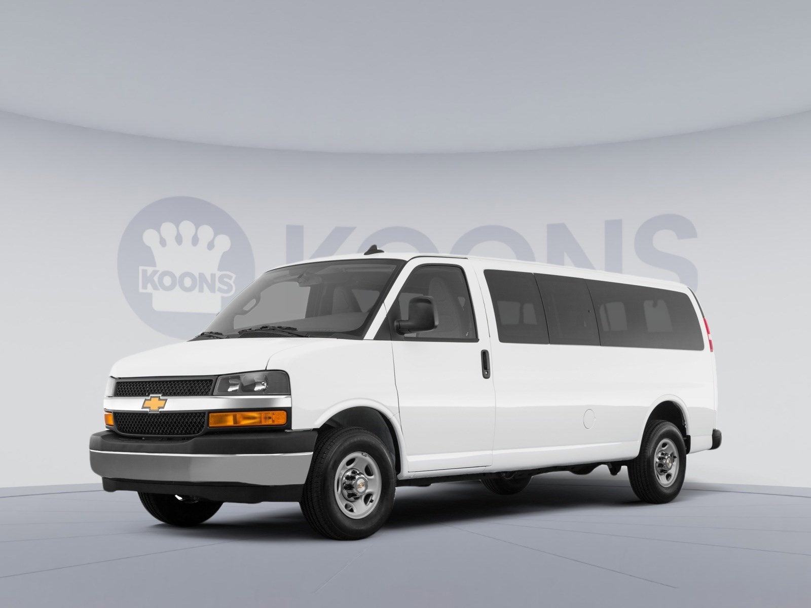 2024 Chevrolet Express Passenger 3500 1LT