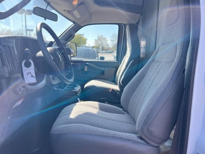 2025 Chevrolet Express Cutaway 3500 1WT