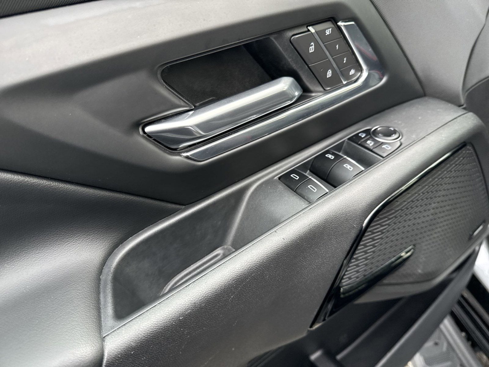 2025 Chevrolet Silverado EV RST - Max Range