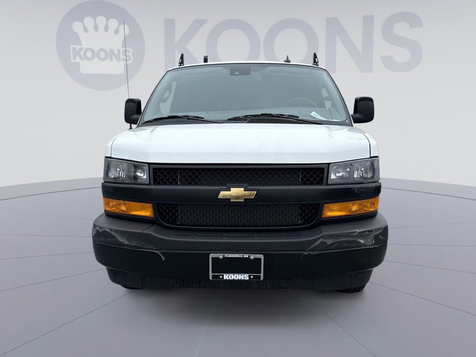 2025 Chevrolet Express Cargo WT