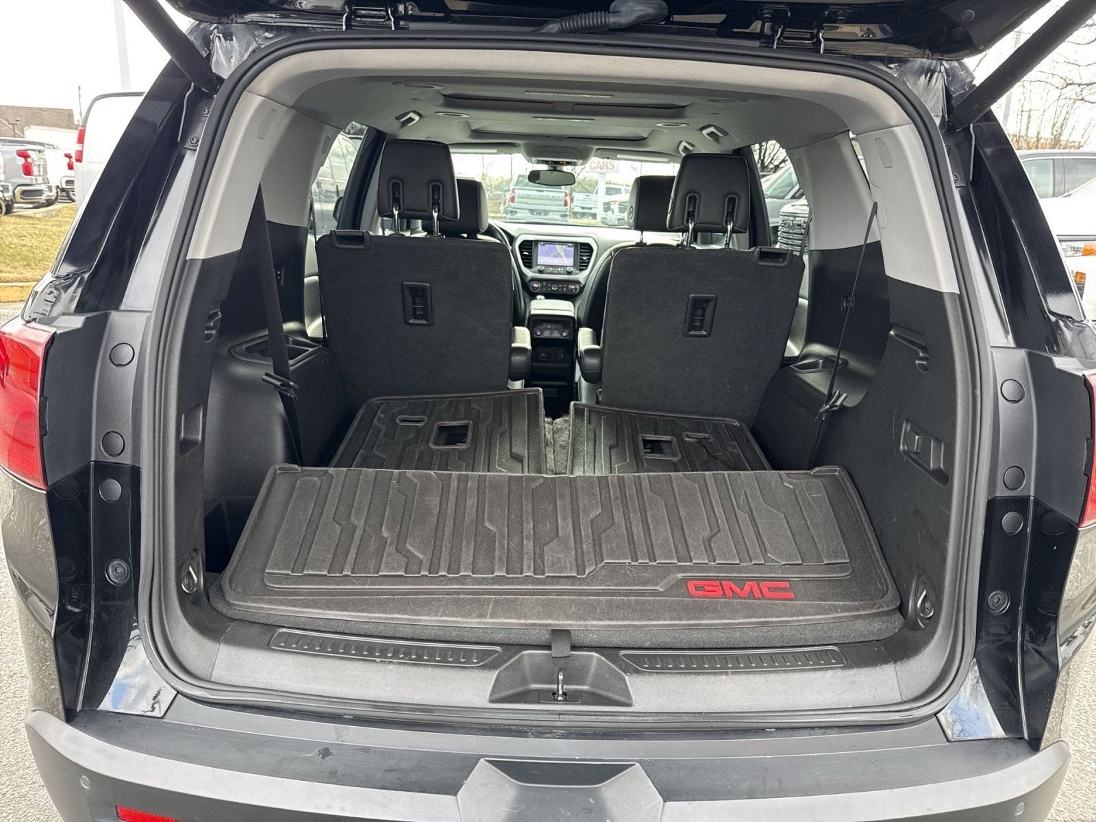 2019 GMC Acadia SLT