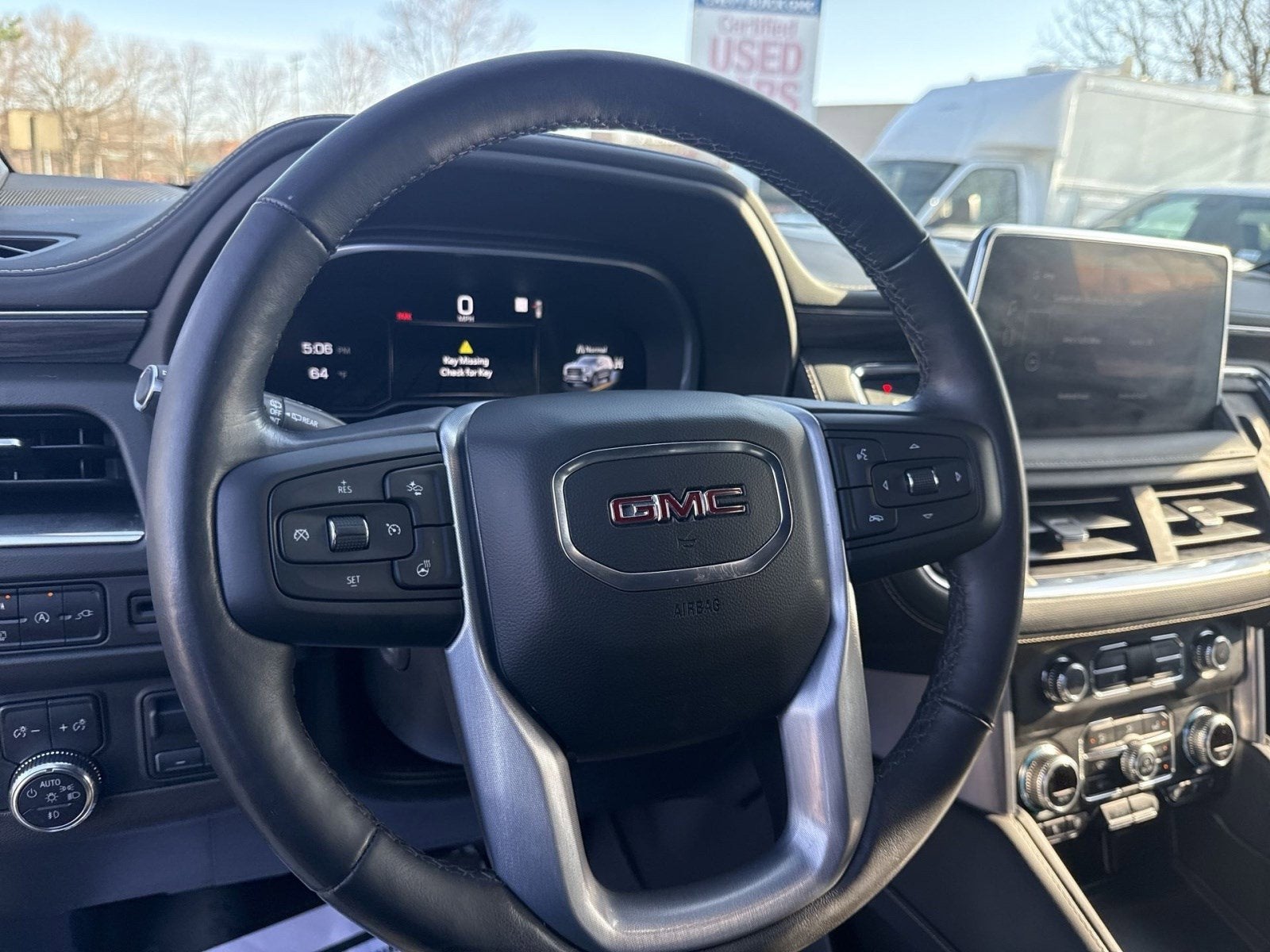 2022 GMC Yukon SLT