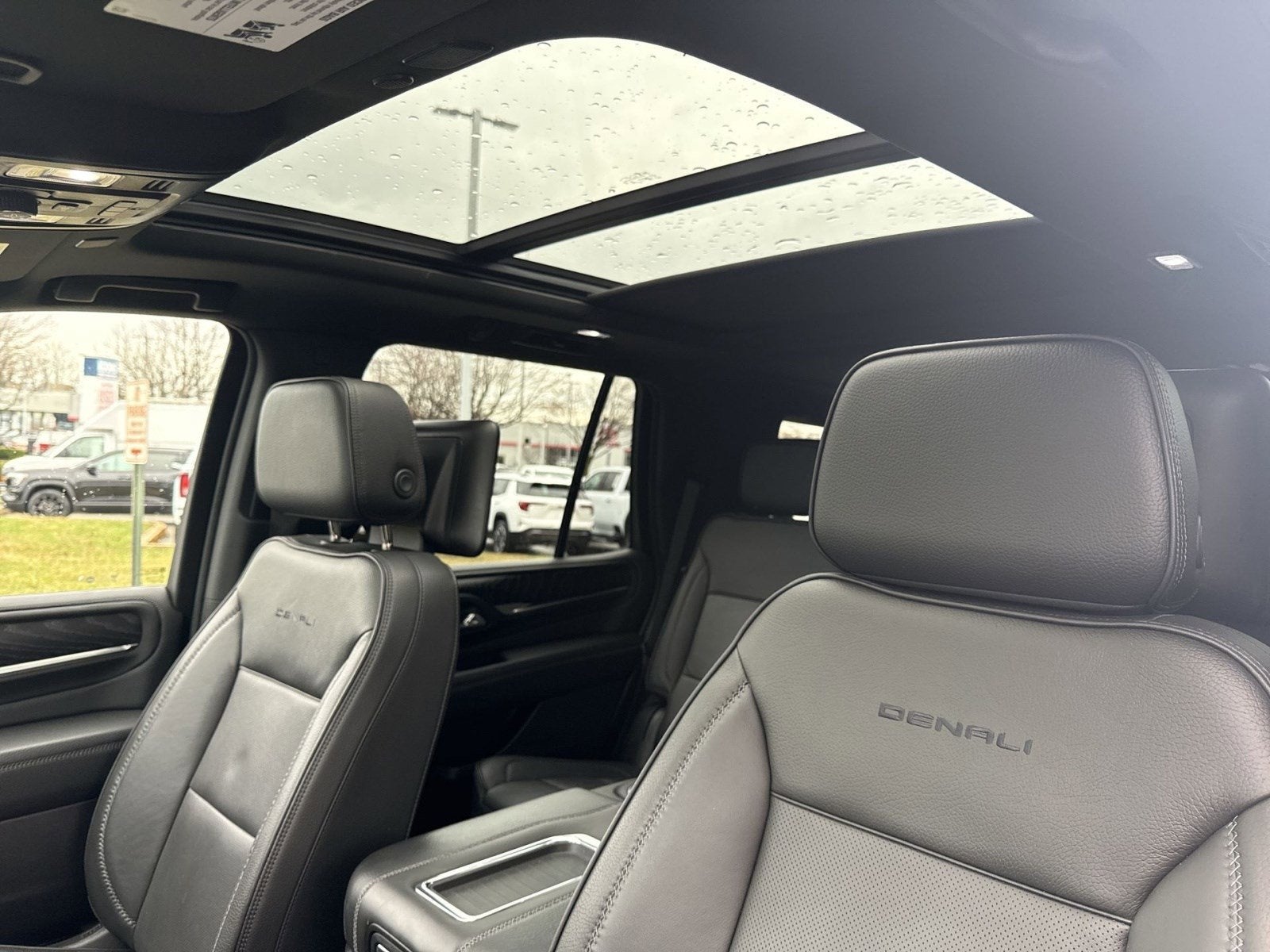 2023 GMC Yukon Denali