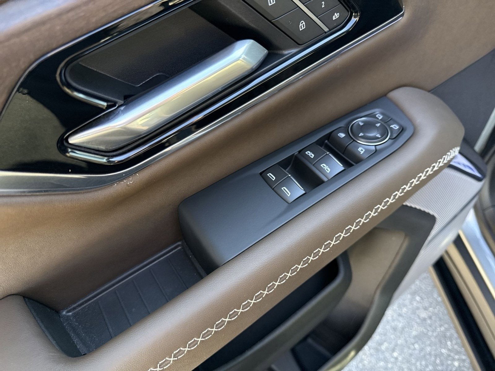 2025 GMC Yukon Denali Ultimate