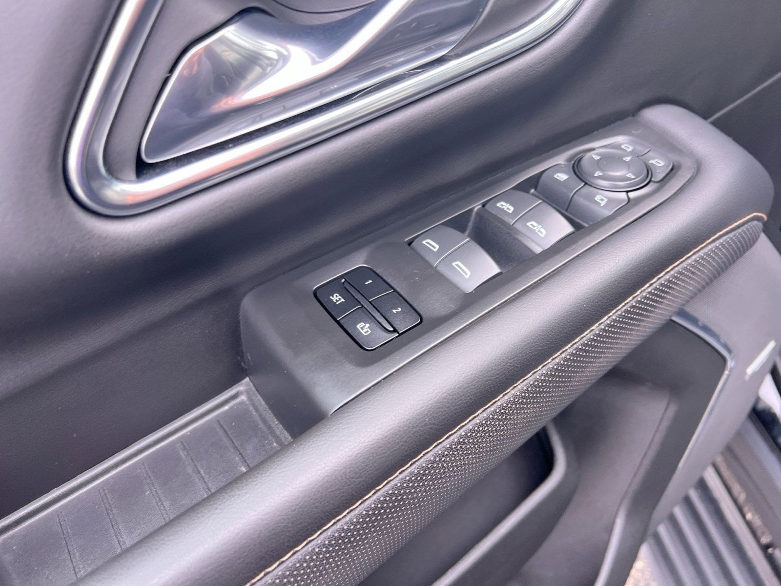 2023 GMC Yukon XL AT4