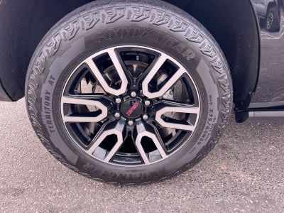 2023 GMC Yukon XL AT4