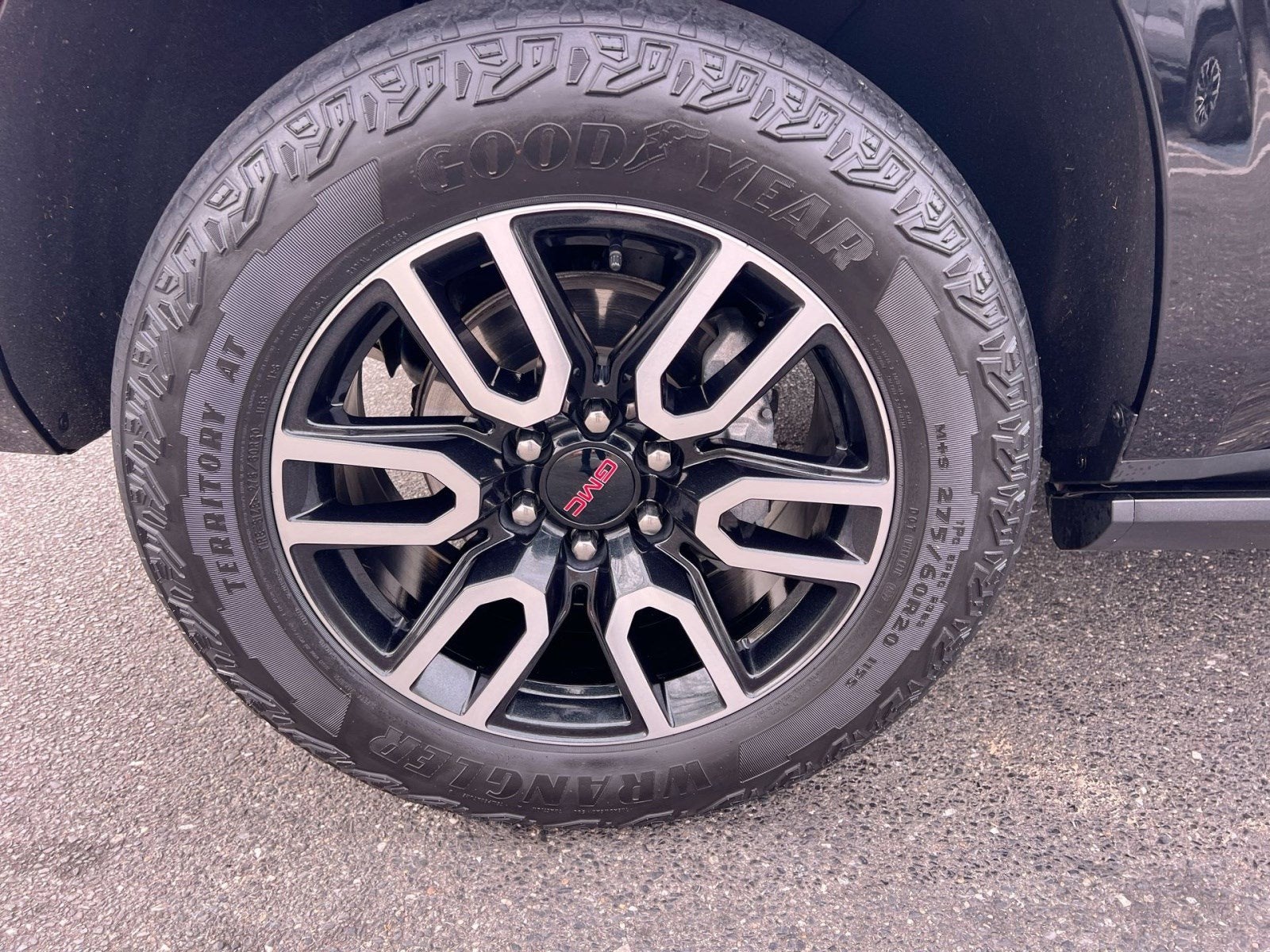 2023 GMC Yukon XL AT4