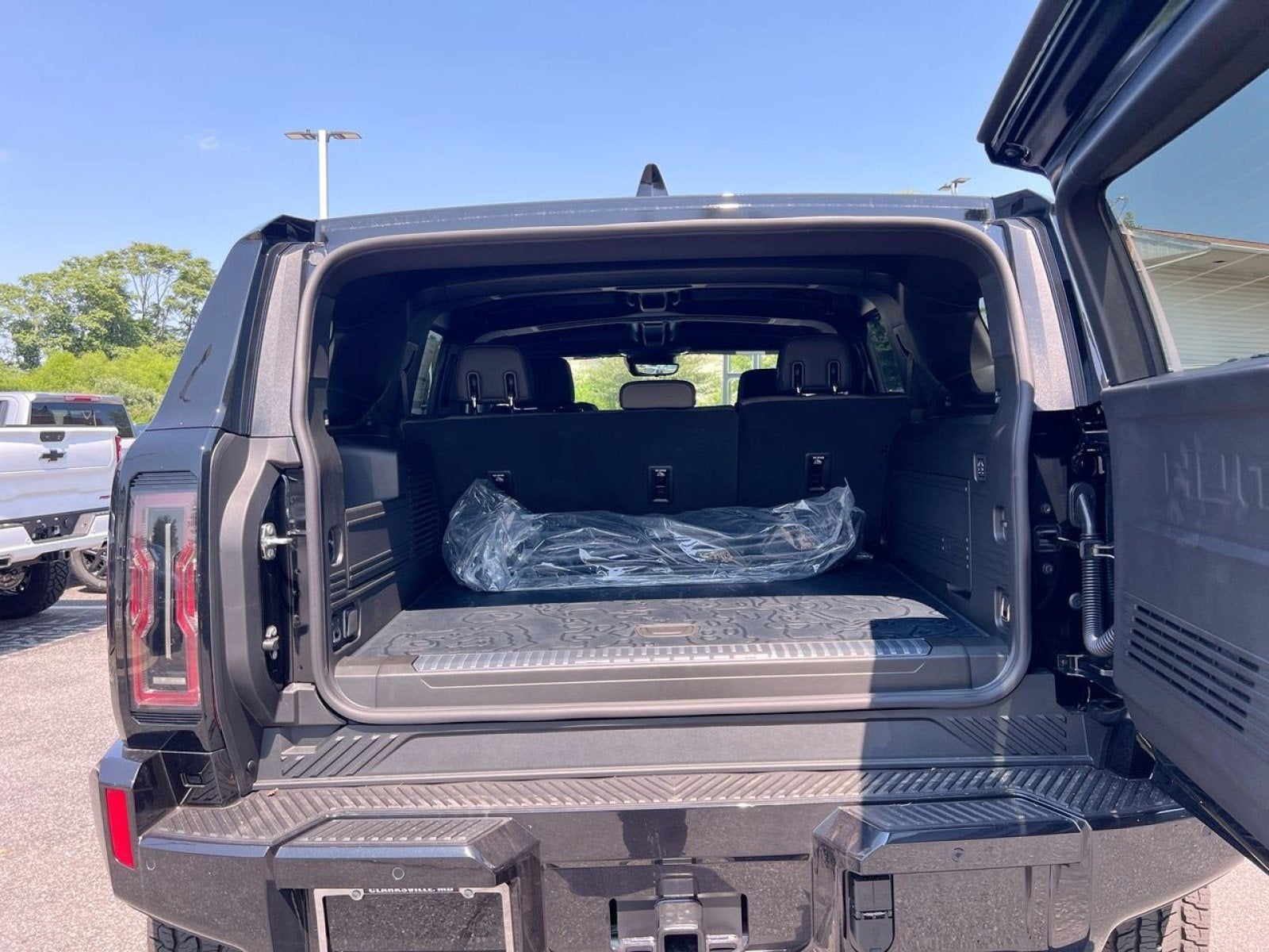 2025 GMC HUMMER EV SUV 2X