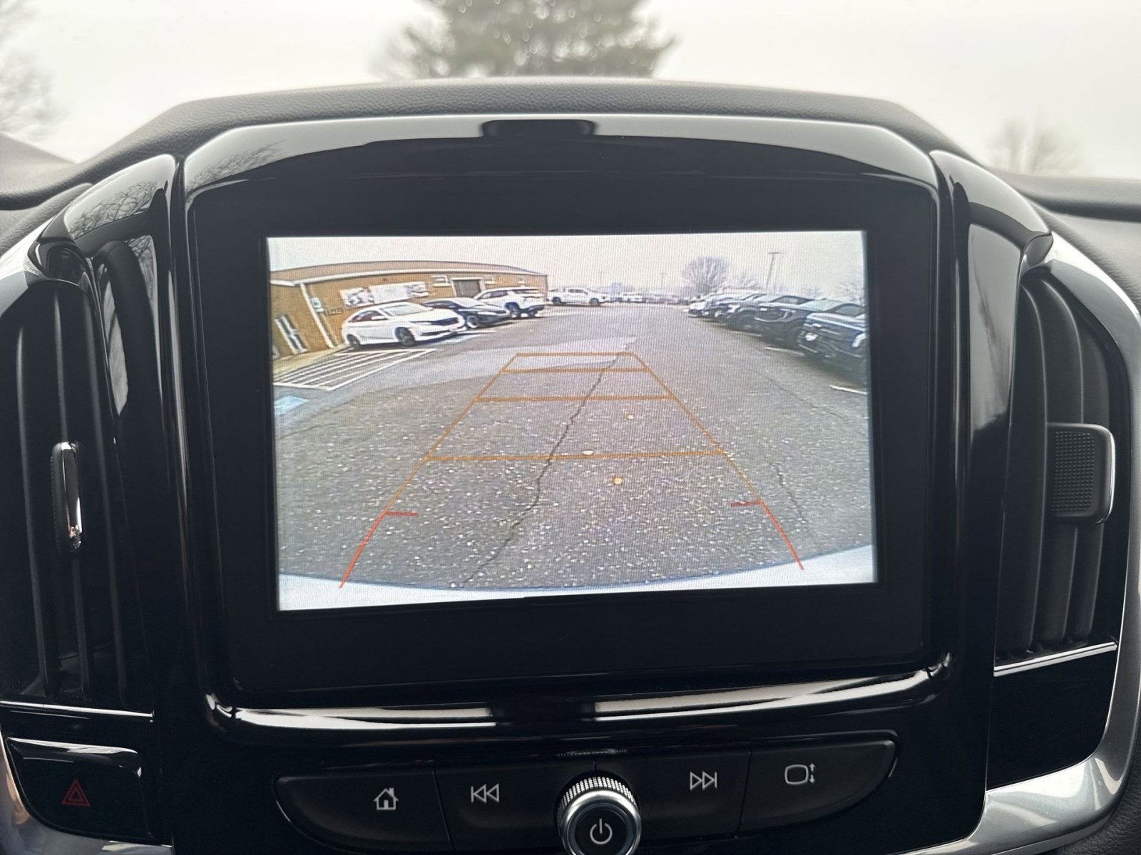 2018 Chevrolet Traverse LT Cloth