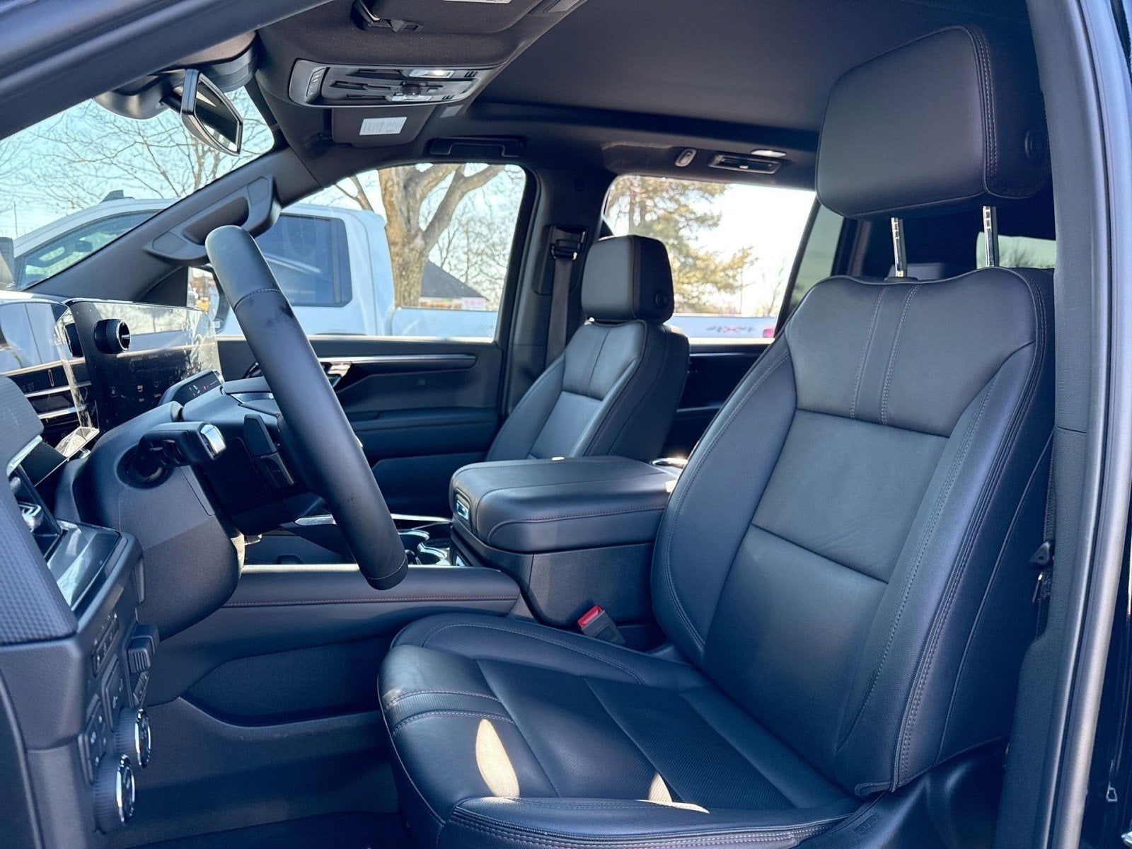 2025 Chevrolet Suburban RST