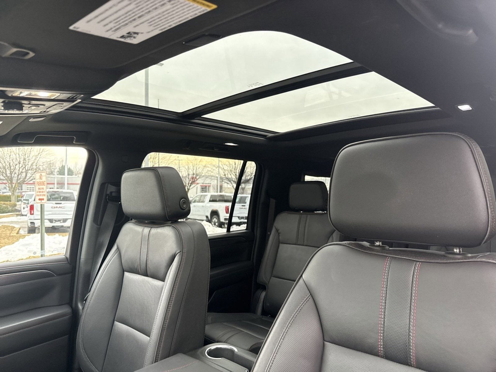 2023 Chevrolet Suburban RST