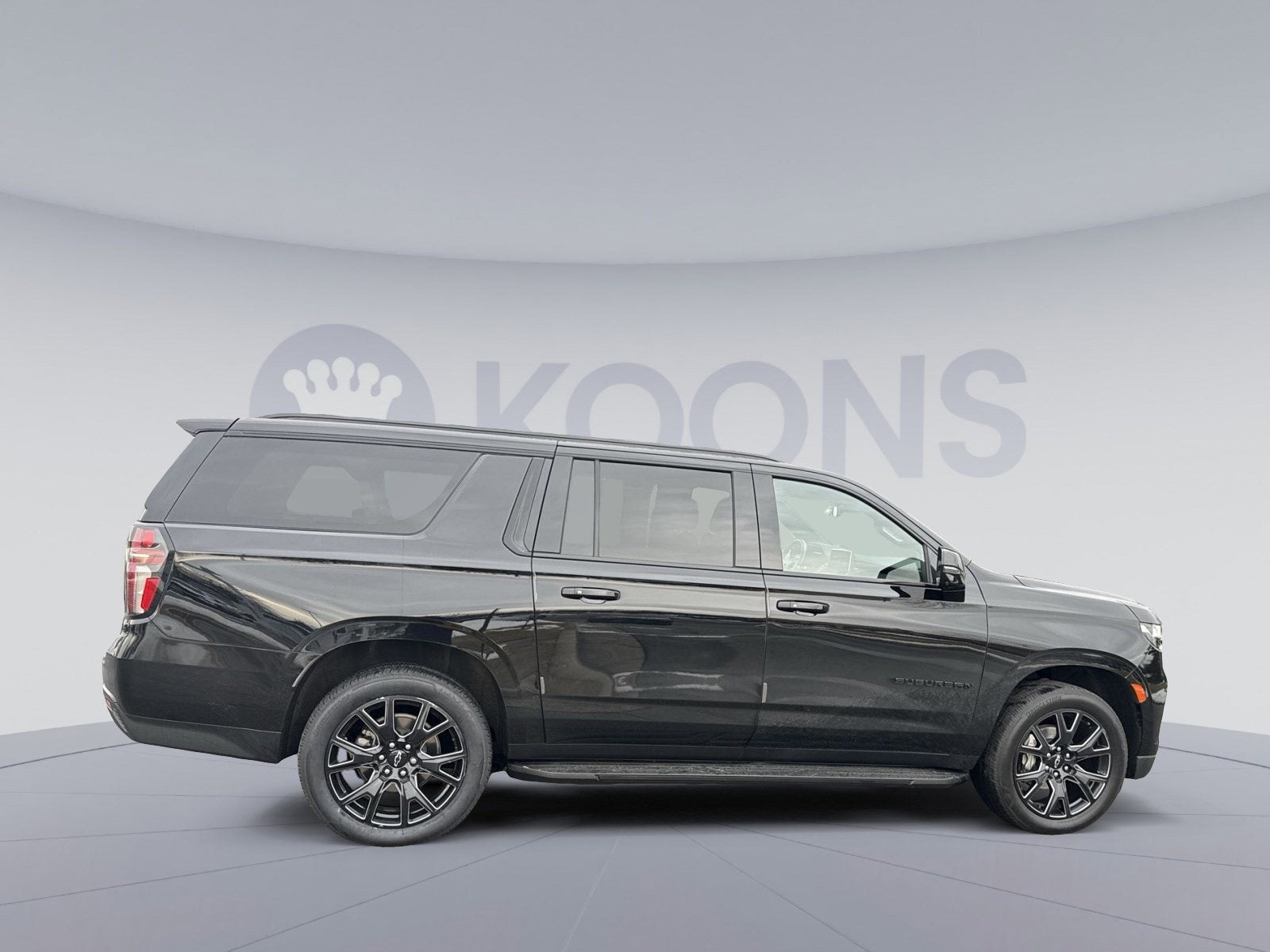 2023 Chevrolet Suburban RST