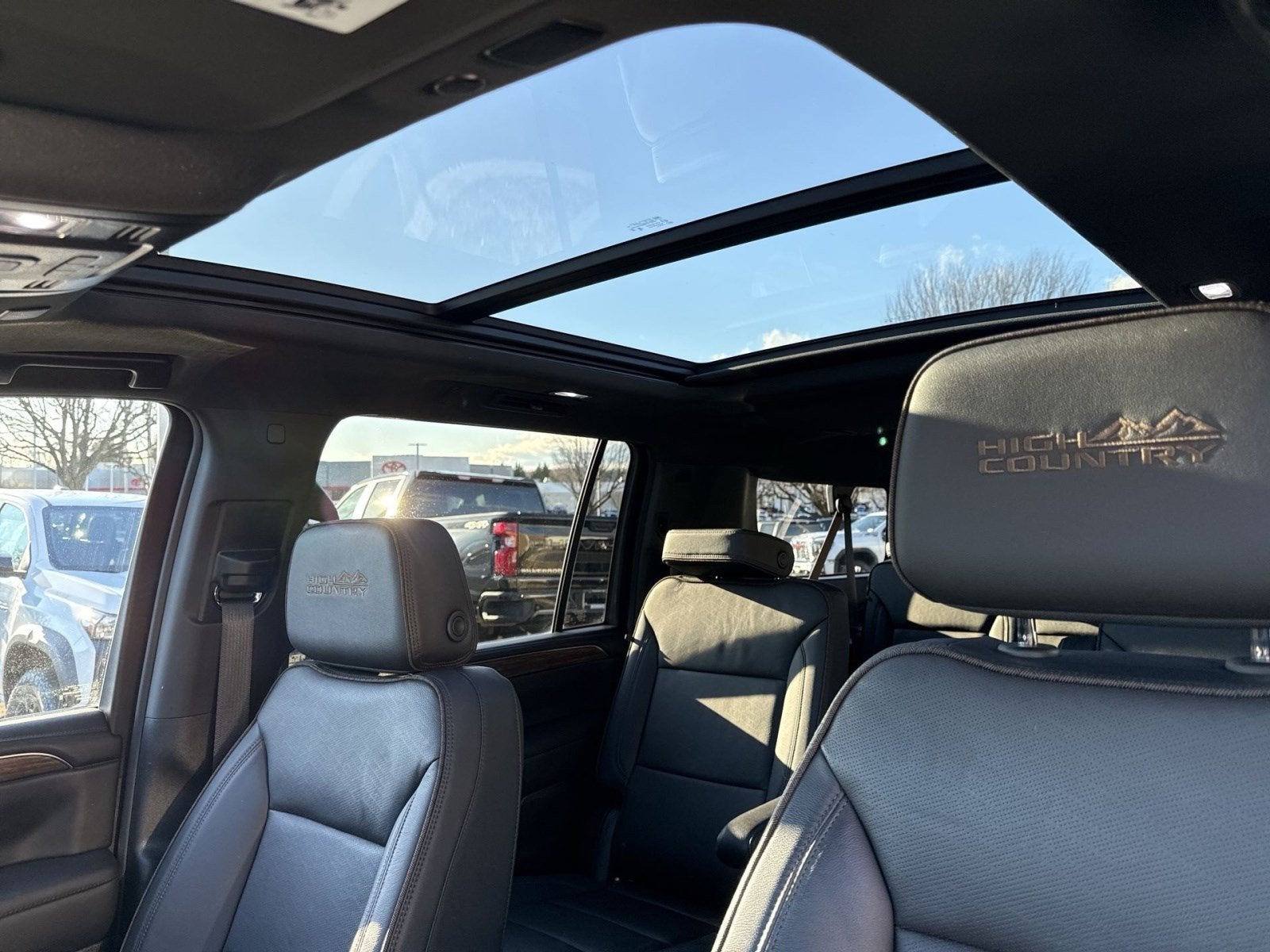 2024 Chevrolet Suburban High Country