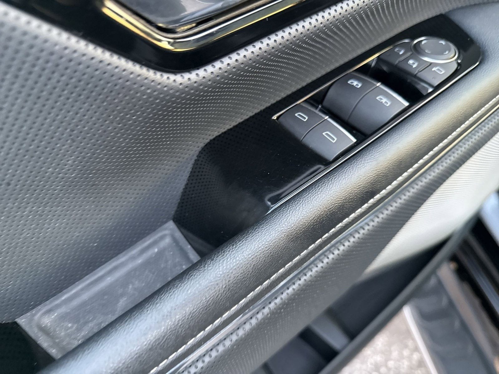 2024 GMC Sierra EV Denali Edition 1