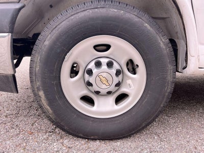 2025 Chevrolet Express Cutaway 3500 1WT