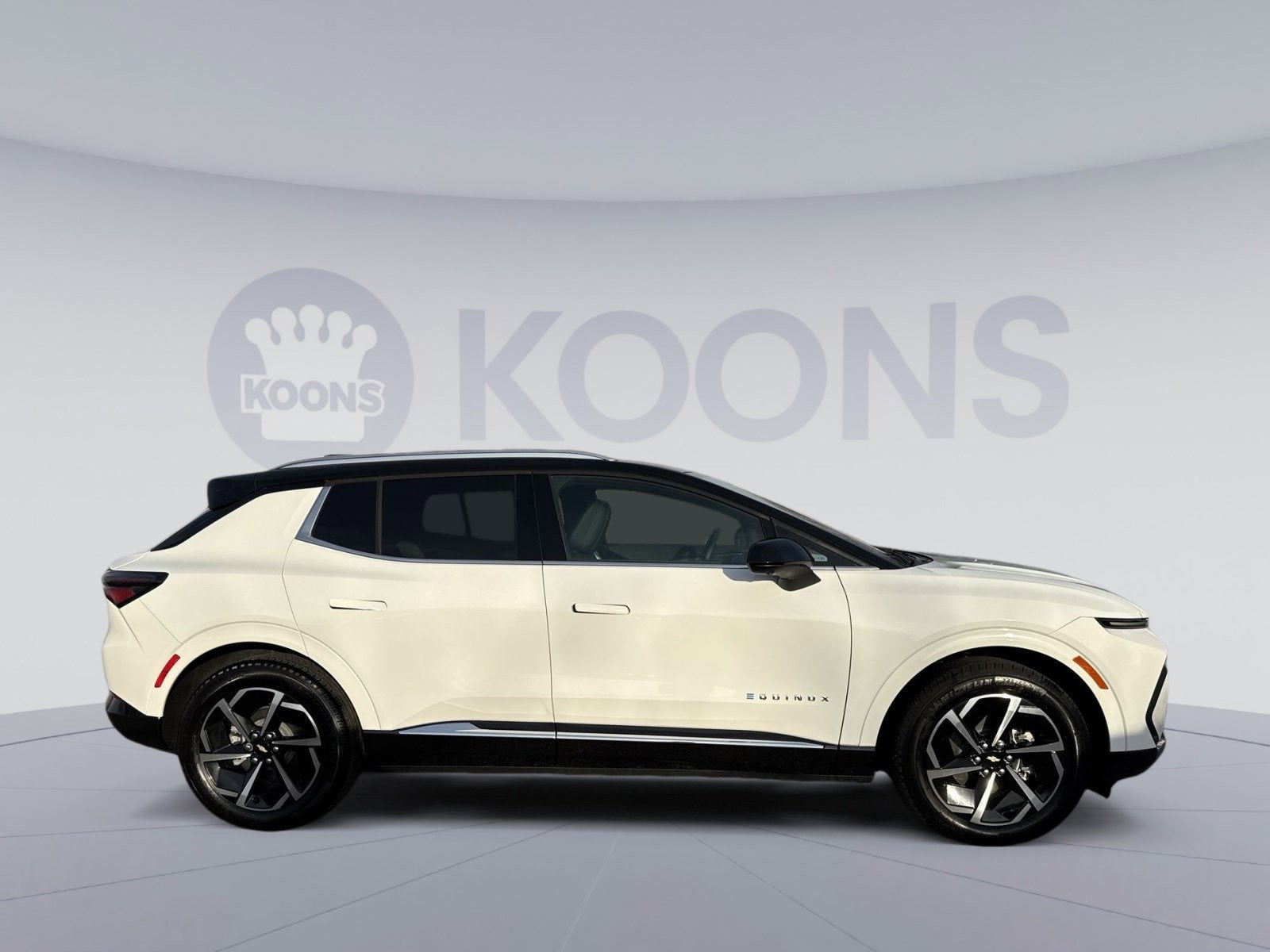 2025 Chevrolet Equinox EV LT