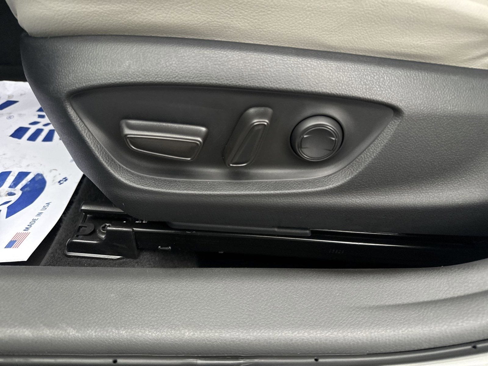 2024 Toyota Camry Hybrid SE