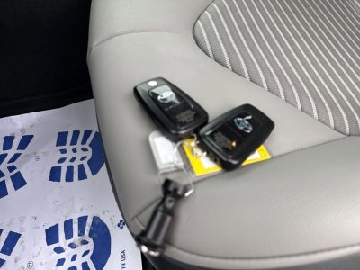 2024 Toyota Camry Hybrid SE