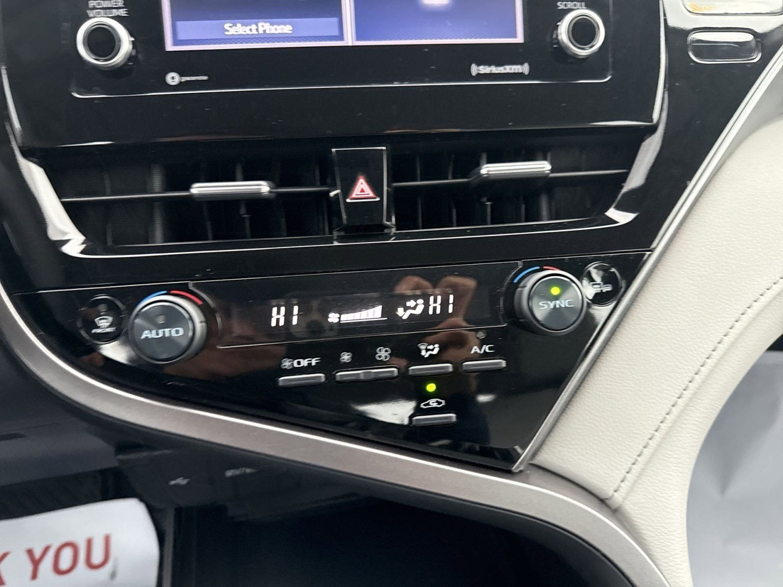 2024 Toyota Camry Hybrid SE