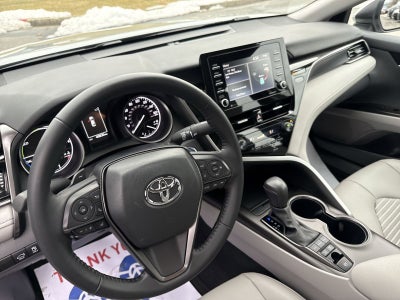 2024 Toyota Camry Hybrid SE
