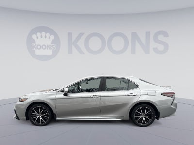 2024 Toyota Camry Hybrid SE