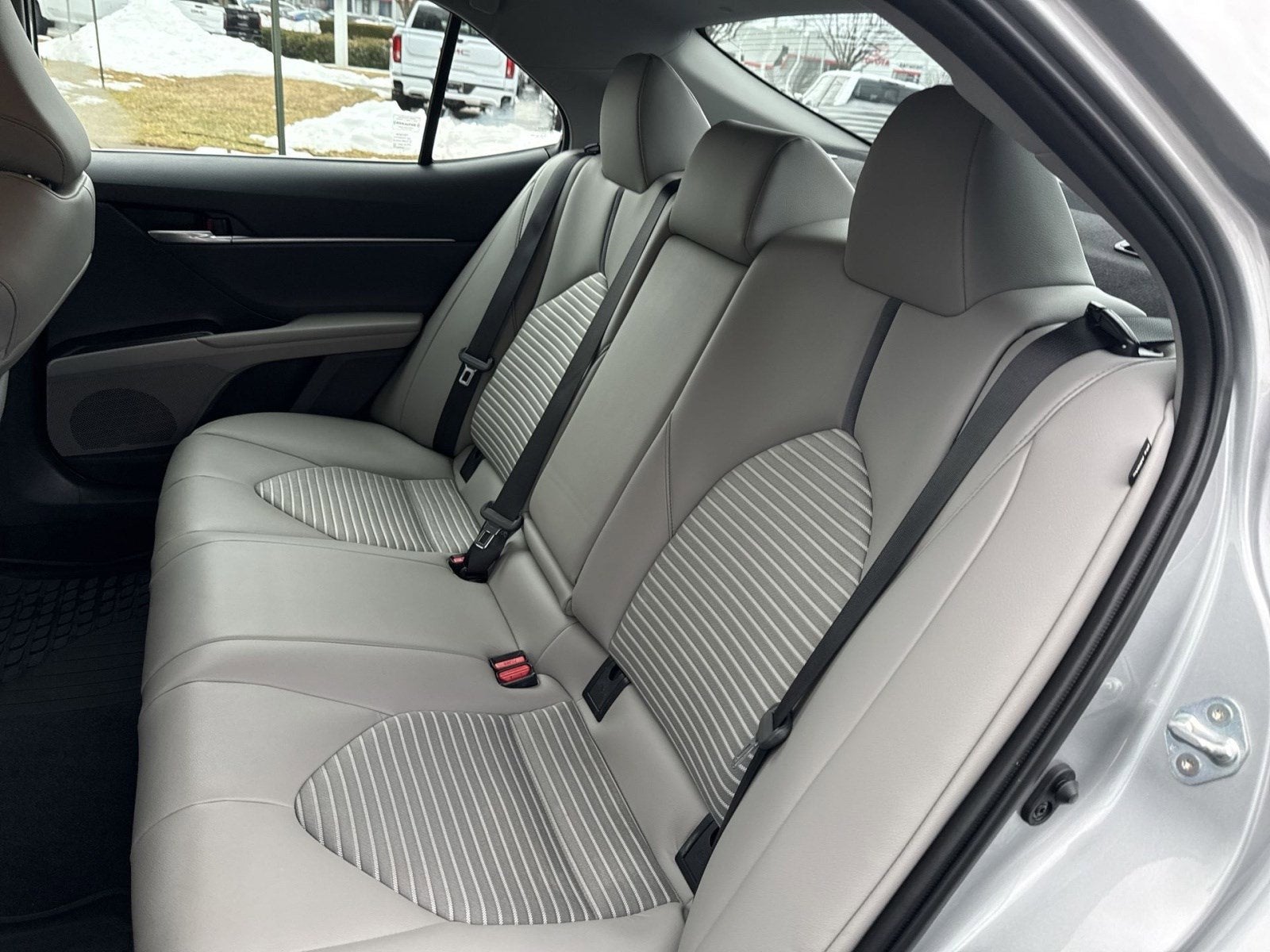 2024 Toyota Camry Hybrid SE