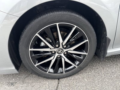 2024 Toyota Camry Hybrid SE