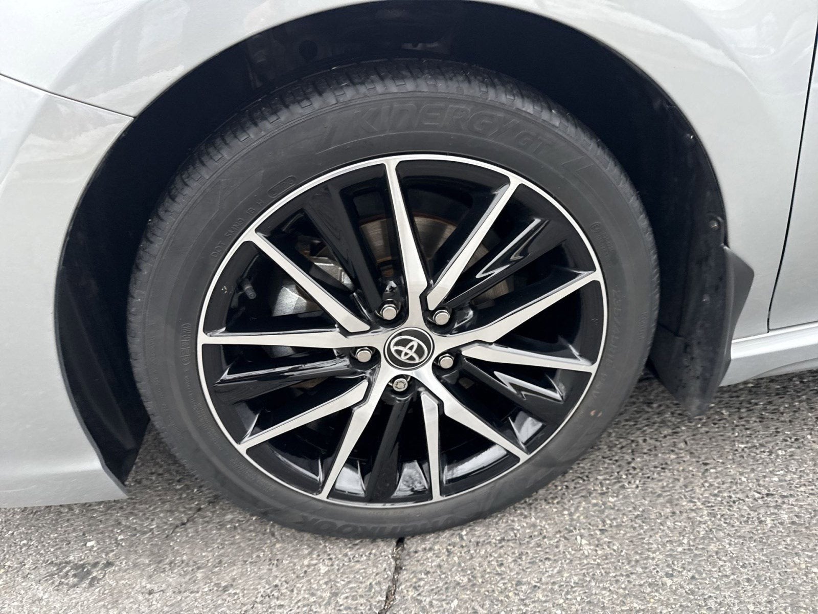 2024 Toyota Camry Hybrid SE