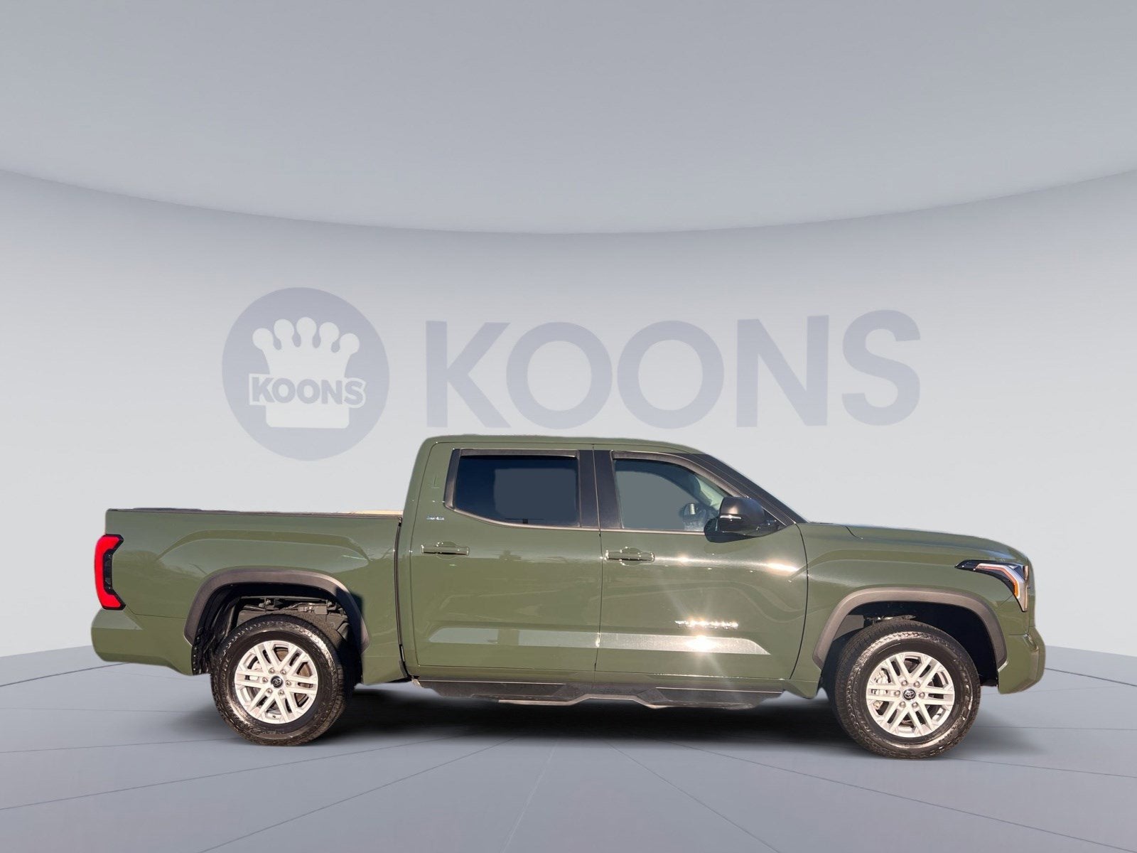 2023 Toyota Tundra 4WD SR5