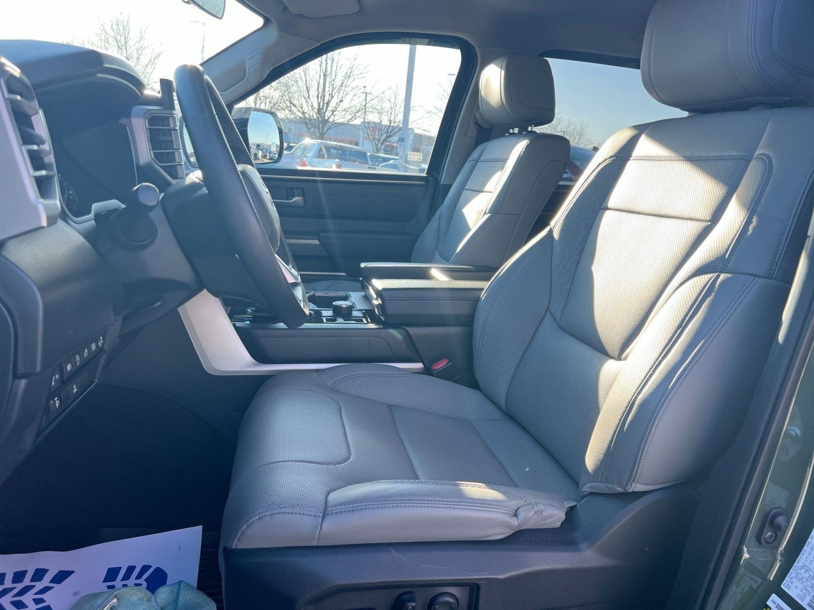 2023 Toyota Tundra 4WD SR5