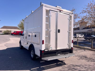 2025 GMC Savana Cutaway 3500 1WT