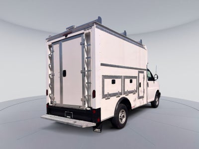 2025 GMC Savana Cutaway 3500 1WT