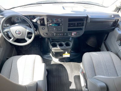 2025 GMC Savana Cutaway 3500 1WT