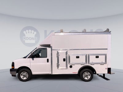 2025 GMC Savana Cutaway 3500 1WT