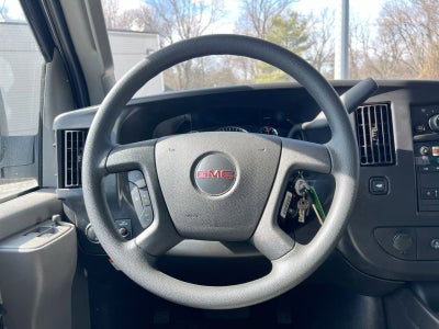 2025 GMC Savana Cutaway 3500 1WT