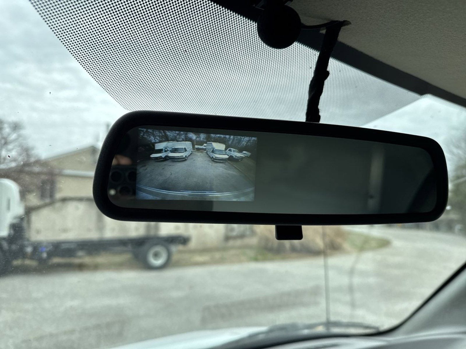 2025 GMC Savana Cutaway 3500 1WT