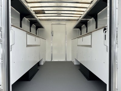 2025 GMC Savana Cutaway 3500 1WT