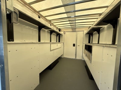 2025 GMC Savana Cutaway 3500 1WT