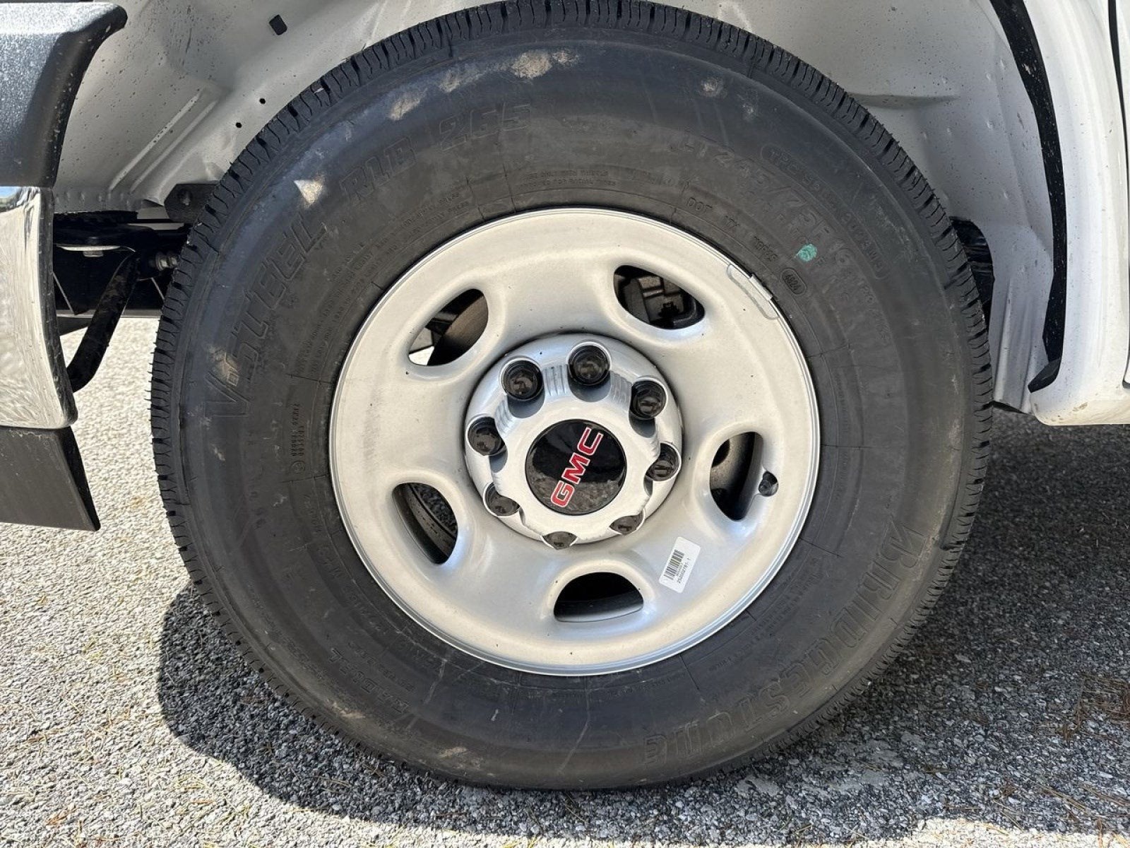 2025 GMC Savana Cutaway 3500 1WT