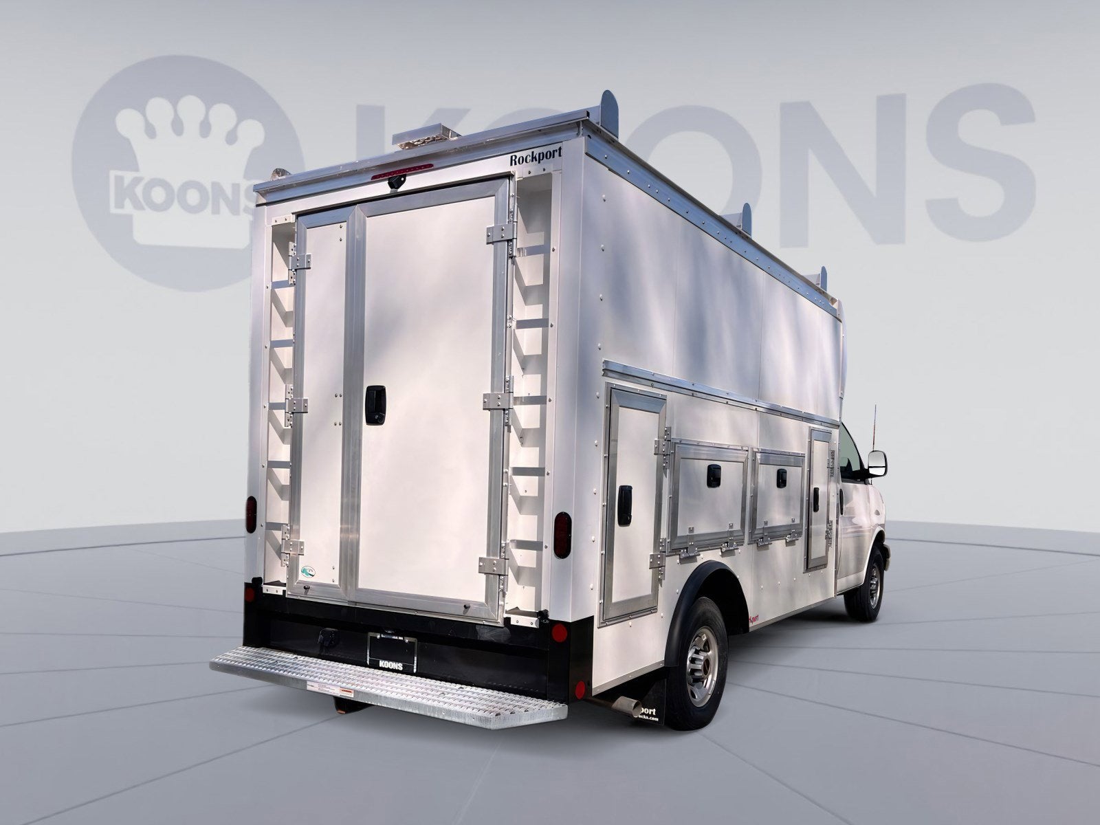 2025 GMC Savana Cutaway 3500 1WT