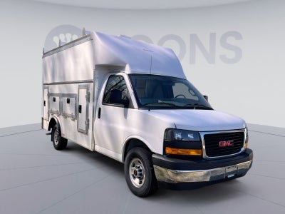 2025 GMC Savana Cutaway 3500 1WT