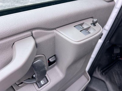 2025 GMC Savana Cutaway 3500 1WT