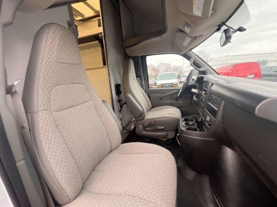 2025 GMC Savana Cutaway 3500 1WT