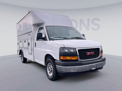 2025 GMC Savana Cutaway 3500 1WT